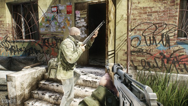 Escape from Tarkov screenshot of a rundown building